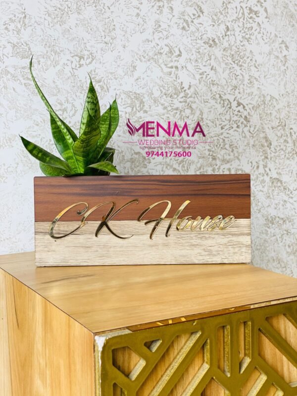 HOUSE NAME BOARD